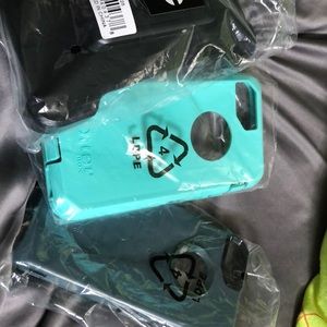 Otter box defender case for iPhone 7/8 with clip